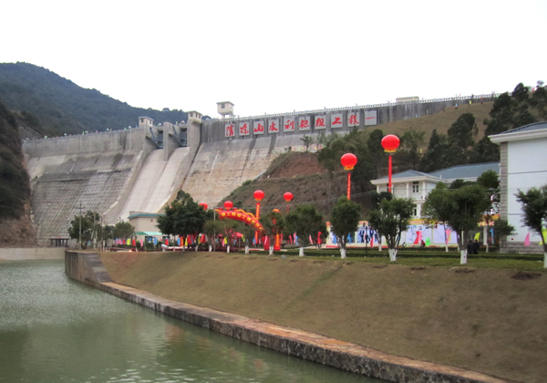 梅州市清凉山供水有限万搏（中国）